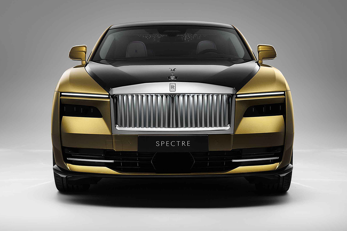 fully electric rolls royce the Spectre
