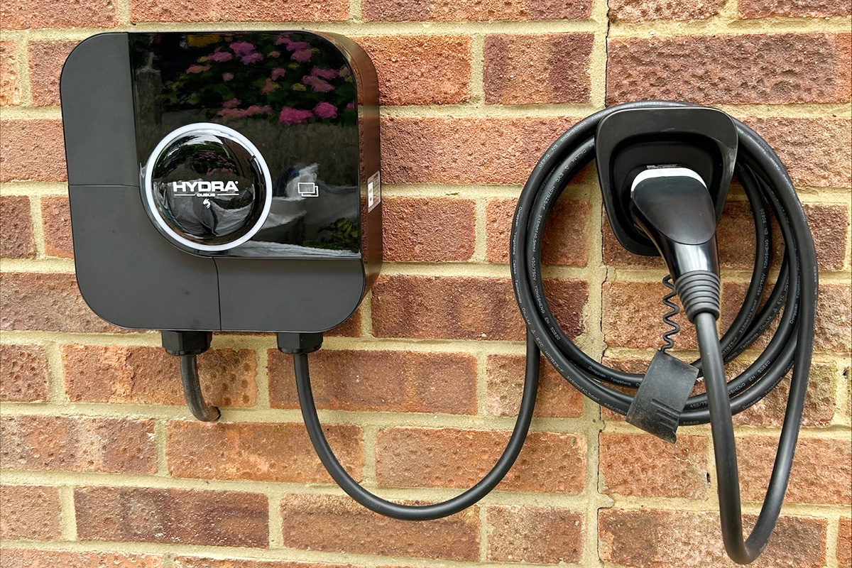 A Hydra Cubus tethered Installed on brick wall